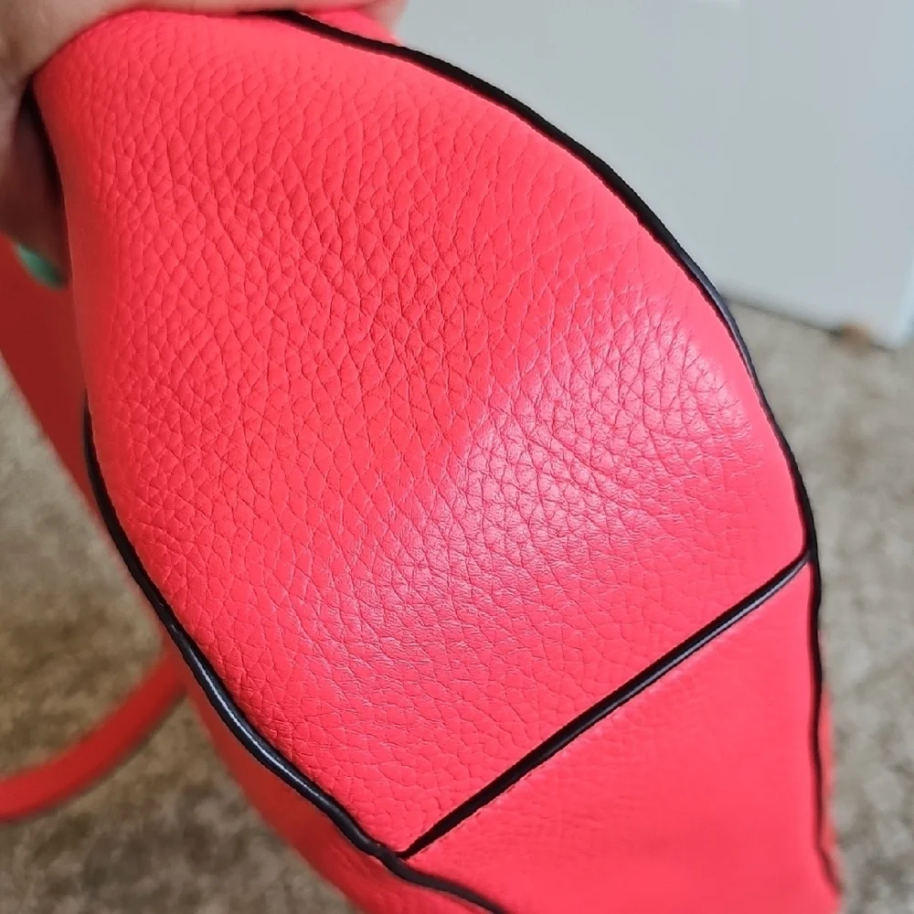 KATE SPADE LIKE NEW CORAL PEBBLED LEATHER SATCHEL 2 WAY - Picture 10 of 12